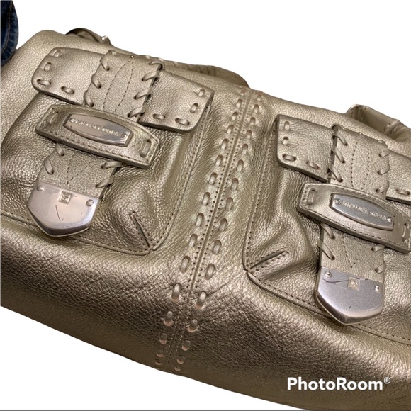 *FINAL PRICE* Michael Kors light gold metallic hobo handbag silver hardware - Picture 6 of 7